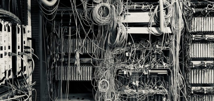 Administrador servidor infraestructura email IP compartida