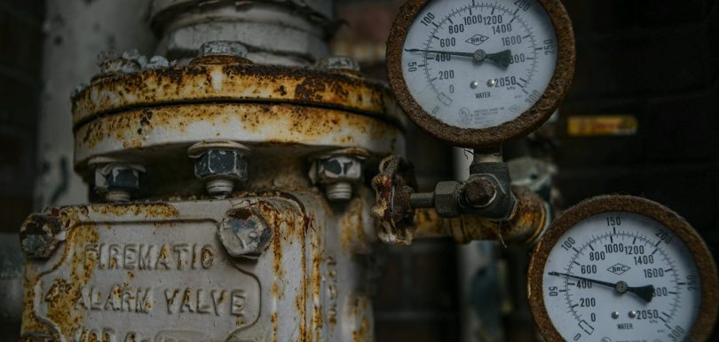 Brechas digitales: Cómo alinear tu estrategia de marketing con los hábitos mediáticos generacionales