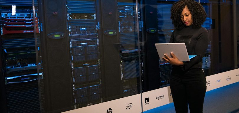 Springbot Incorpora la Matriz de Identidad y Potencia su Arsenal de Marketing con AI